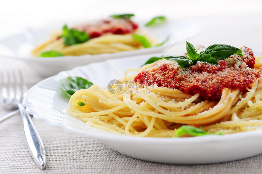 意大利面和番茄酱菜单餐厅膳食美食食谱烹饪盘子传统面条服务图片