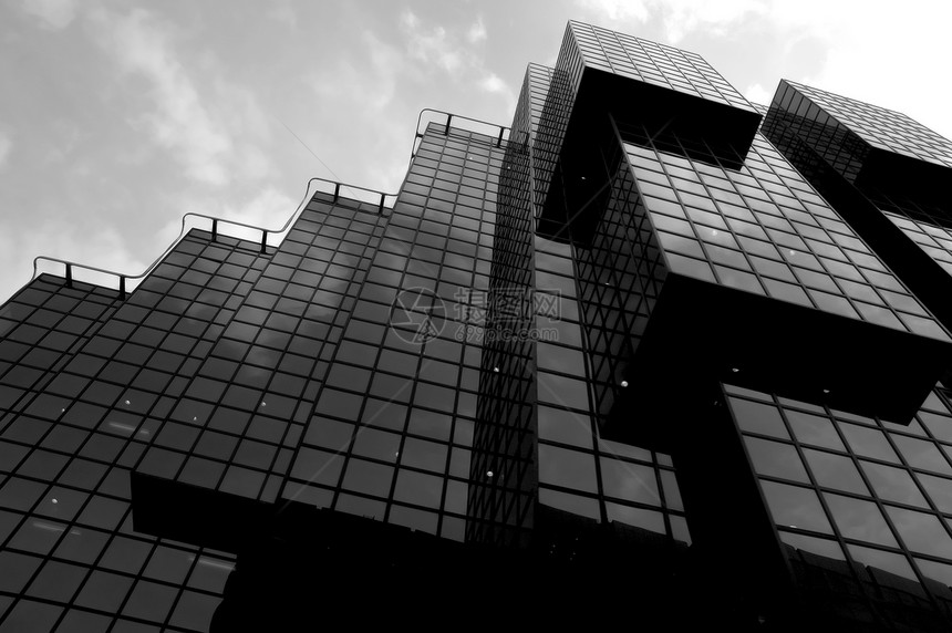 现代伦敦建筑公司黑与白办公楼商业水平建筑学玻璃图片