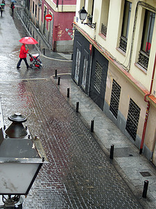 下雨不是问题背景图片