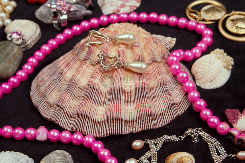 装饰品珠子橱窗礼物体力劳动珍珠珠宝样品项链图片
