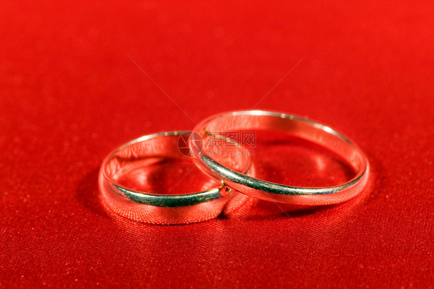 戒指脆弱性蜜月念日礼物金子婚礼夫妻已婚红色订婚图片