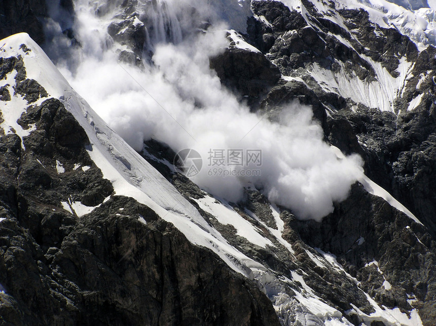 雪崩天空运动土地太阳山脉天气冰川阳光石头旅行图片