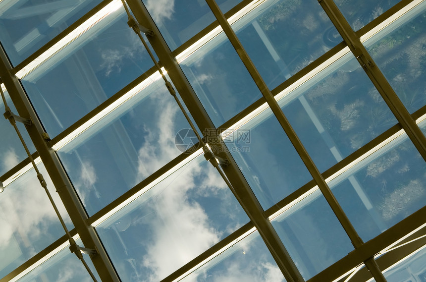 办公室天花板圆顶正方形建造框架天空玻璃建筑商业反射蓝色图片