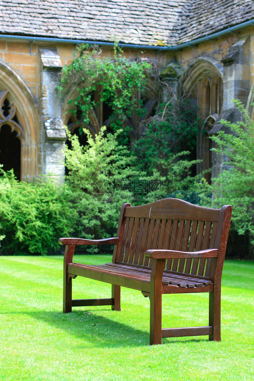 木制法官席长椅座位避难所花园休息放松图片