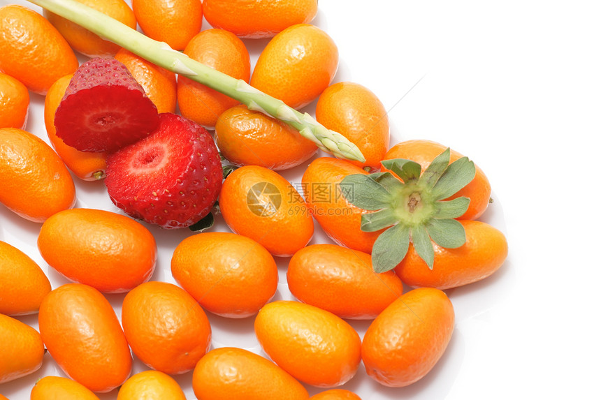 草莓和库姆夸特水果浆果花园橙子活力生活工作室甜点种子红色图片
