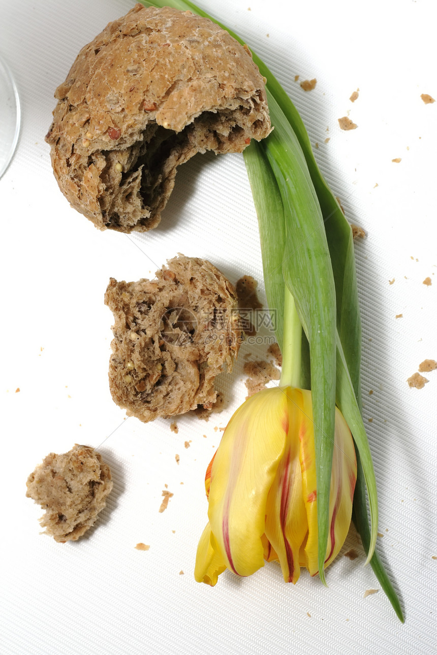 郁金和面包郁金香花瓣面粉营养礼物烘烤美食食品植物高颜值图片