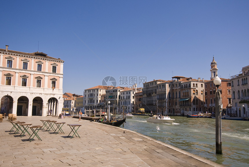 意大利威尼斯大运河吊船晴天假期出租车缆车历史旅行建筑物水路太阳图片