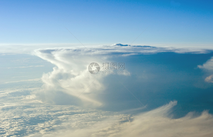 库穆隆尼姆布斯天空积雨图片