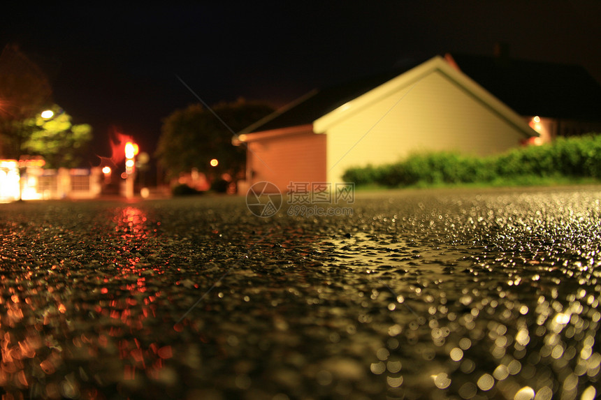 夜间2号雨夜图片