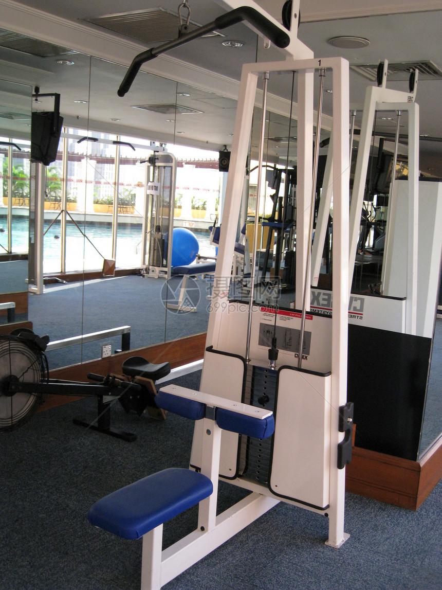 健身房仪器奢华杠铃耐力锻炼运动健身重量力量机器图片