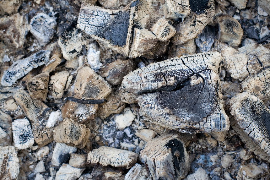 木炭木头烹饪烧伤煤炭壁炉点燃图片