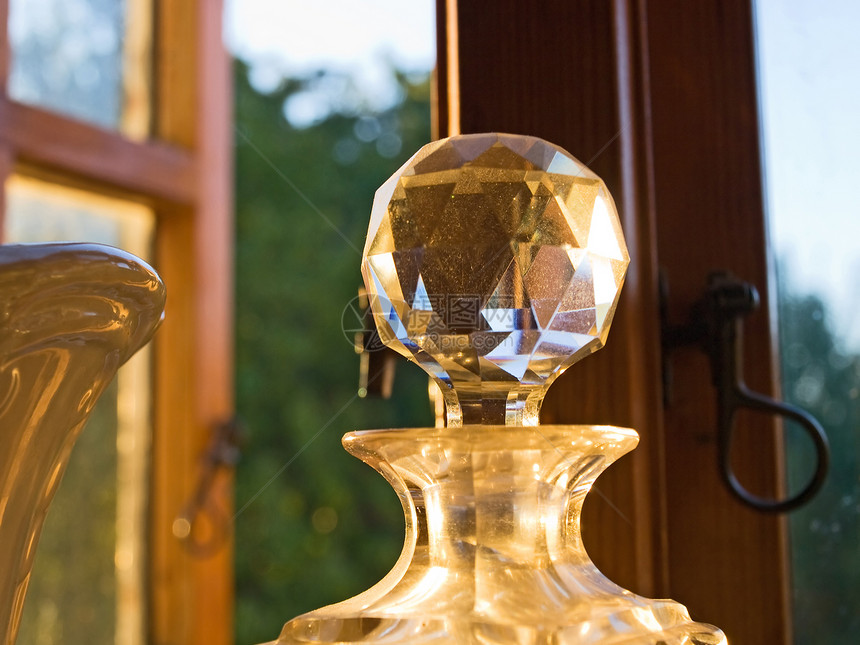 装饰性古董晶晶玻璃瓶图片