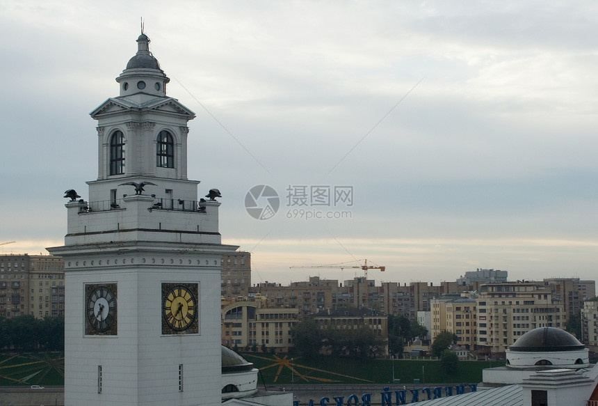 莫斯科日出时间铁路地标交通法院城市阳光旅行旅游草地图片