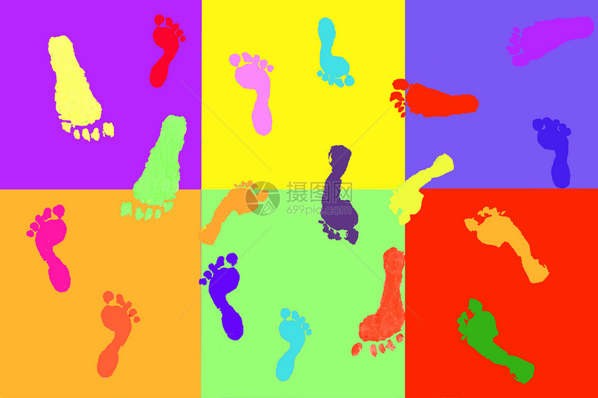儿童在多彩区块模式上的实际足迹;图片