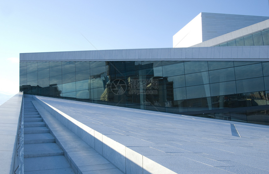 奥斯陆新的歌剧院剧院城市地标建筑玻璃音乐反射白色大理石建筑学图片