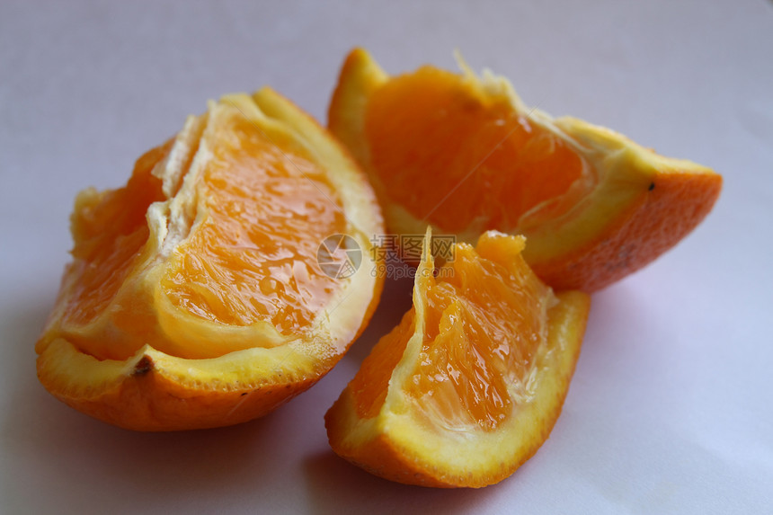三片橙子图片