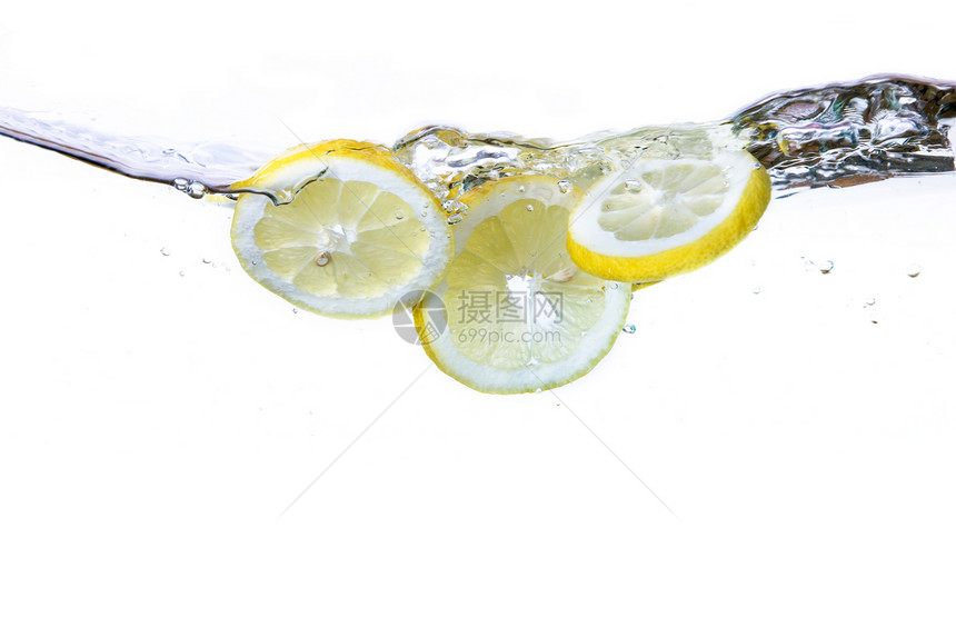 柠檬切片和水气泡溪流水果流动食物嘶嘶漂浮海浪资源小吃图片