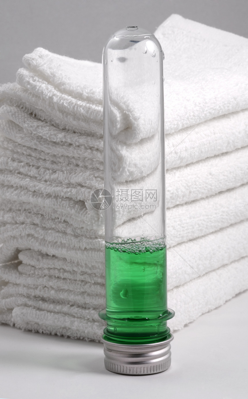 毛巾和洗发水女性化香味温泉织物粉色浴室男性玻璃清洁度肥皂图片