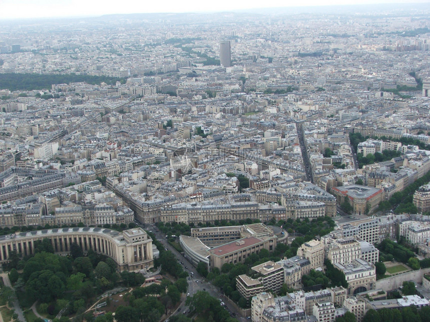 埃菲尔铁塔的巴黎全景图片