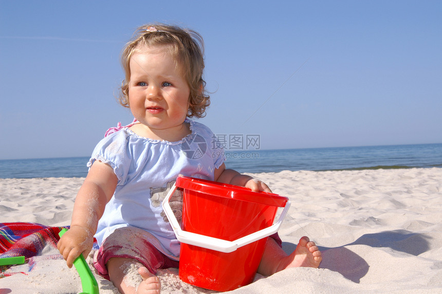 婴儿和海滩6图片