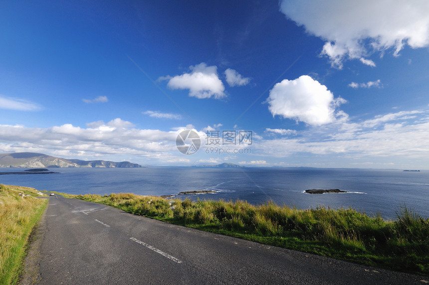 海上公路海岸天空图片