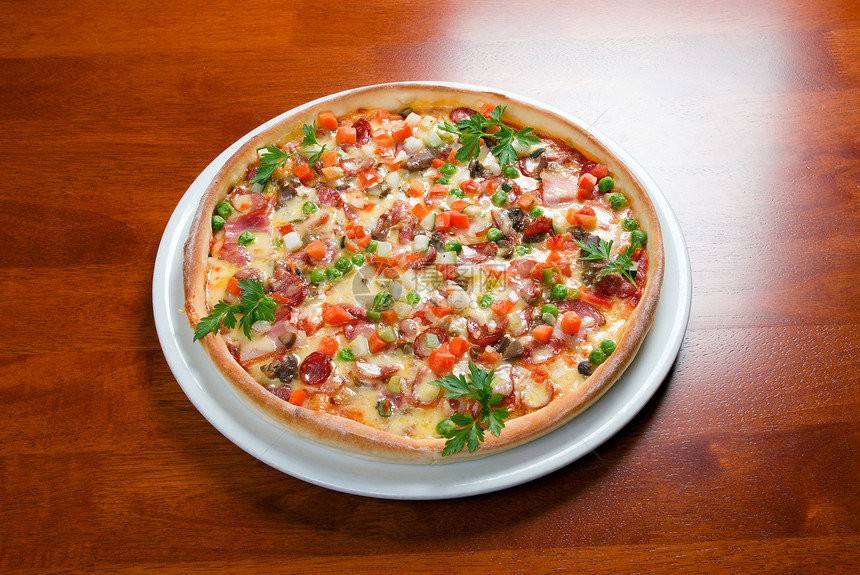 速食披萨小吃配料脆皮圆圈火腿餐厅食物营养面团圆形图片