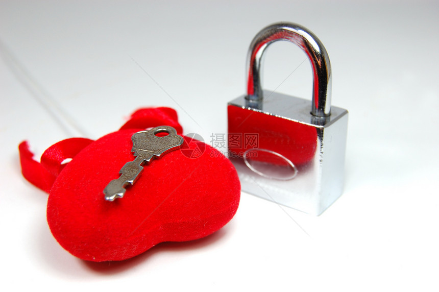 心脏关键键结婚魔法想像力钥匙礼物红色金属安全约会锁定图片