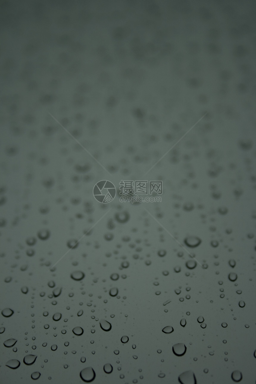 雨滴水滴玻璃液体天气图片