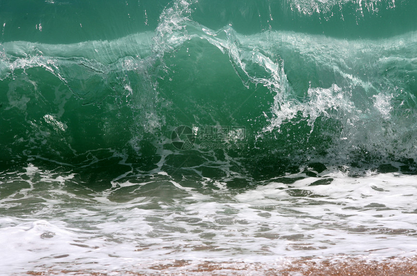 波浪崩溃海滩海浪冲浪海洋风暴海岸海啸断路器蓝绿色天气图片