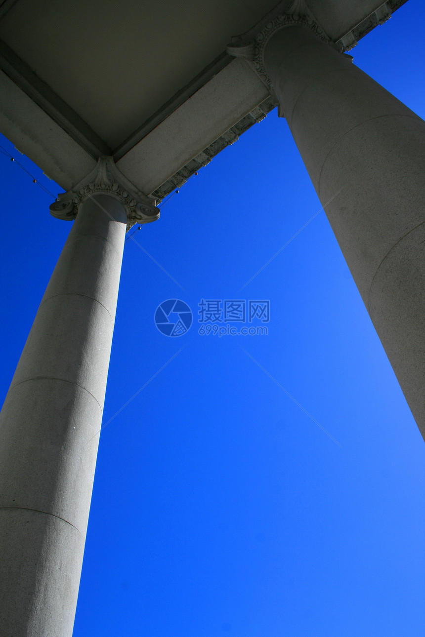 高高列房子建筑历史性天空历史柱子蓝色建筑学图片