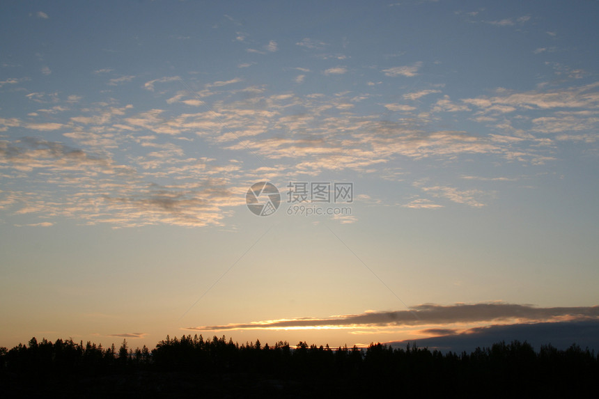 日出阴影支柱层云自由太阳高层黄色天空睫毛红色图片