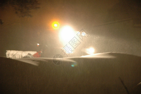 拉尔维克吹雪冬天高清图片