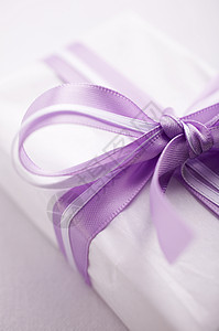 礼品紫色宏观展示盒子背景图片