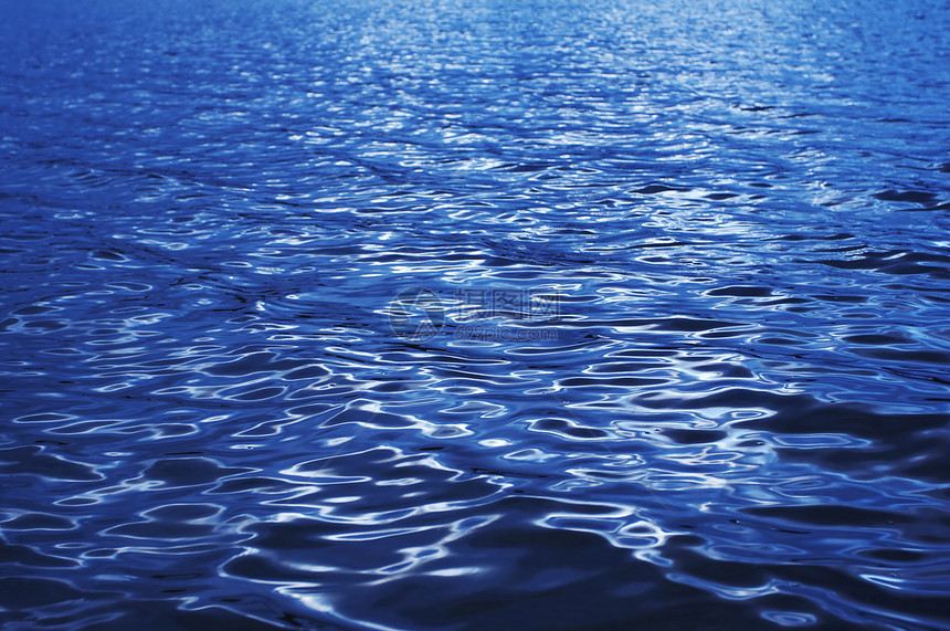 水表水面太阳反射海浪图片