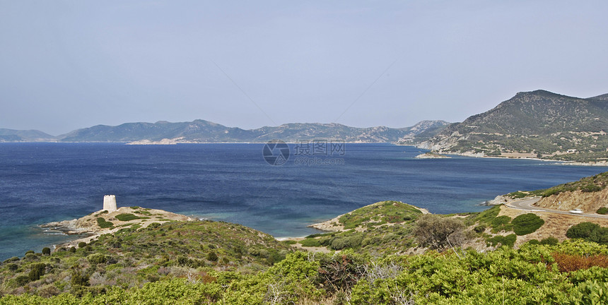 撒丁岛石头晴天支撑天空海岸海洋岩石波浪旅行假期图片