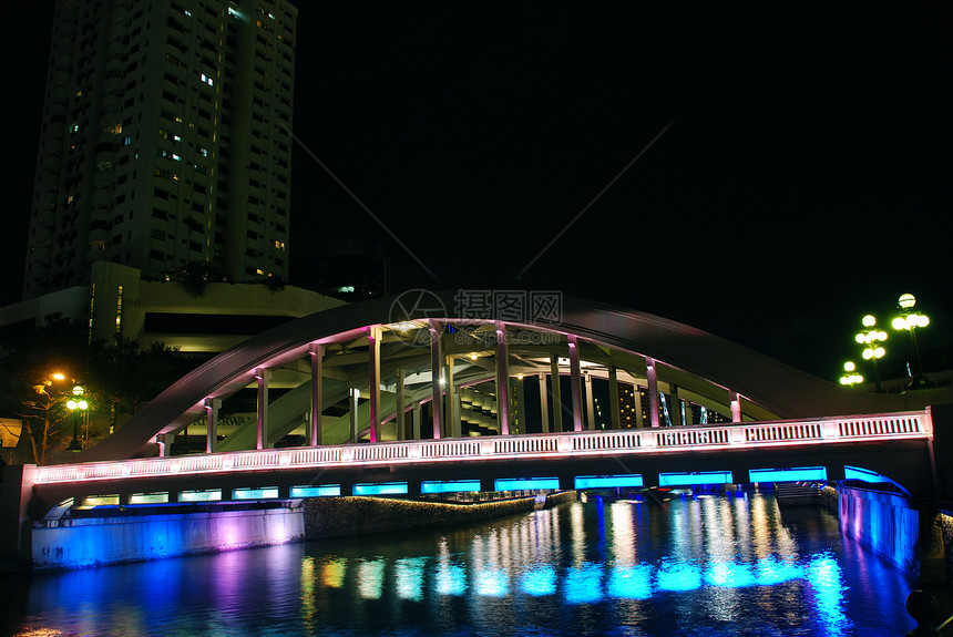 新加坡城的桥图片