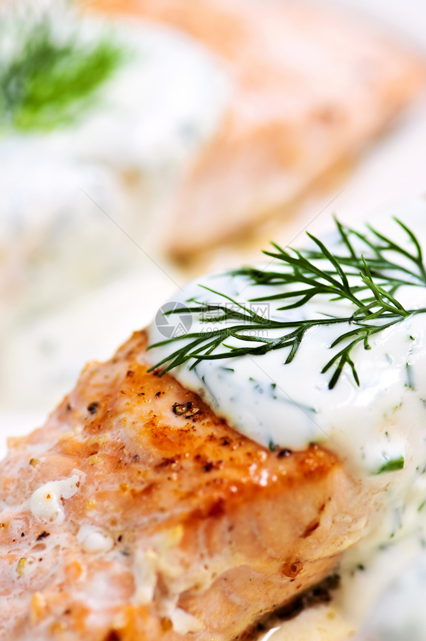 煮鲑鱼宏观食物海鲜服务营养油炸美食白色午餐鱼片图片