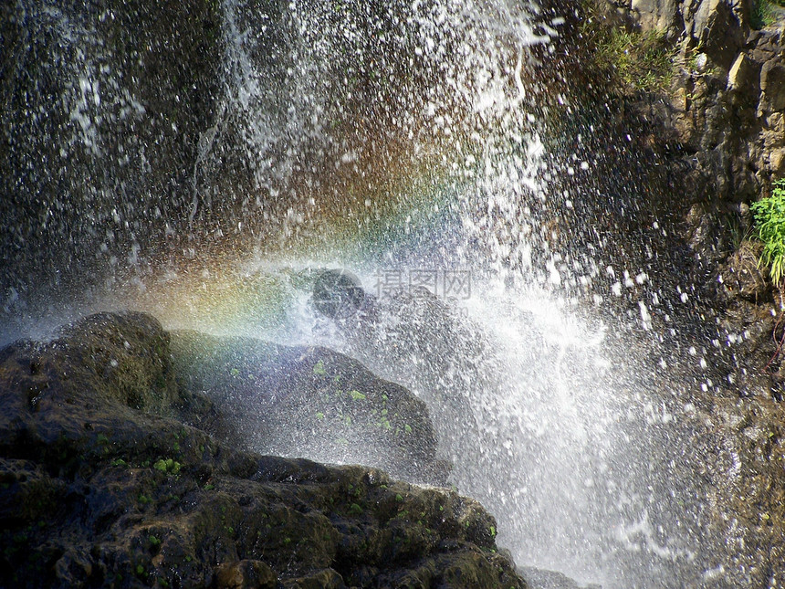 瀑布风景苔藓喜悦薄雾岩石彩虹快乐孤独水平生态图片
