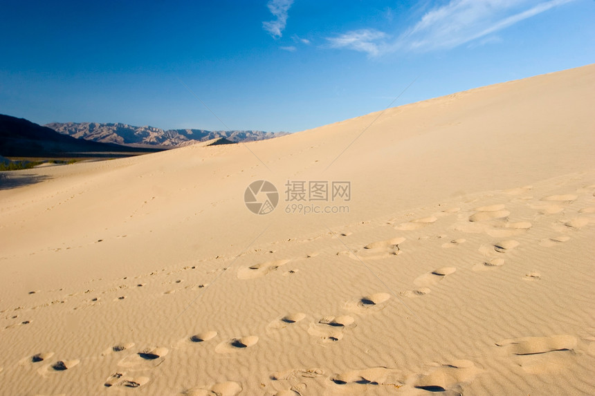 排水管桶沙漠温度盆地干旱涟漪旅行障碍瘦腿阴影公园图片