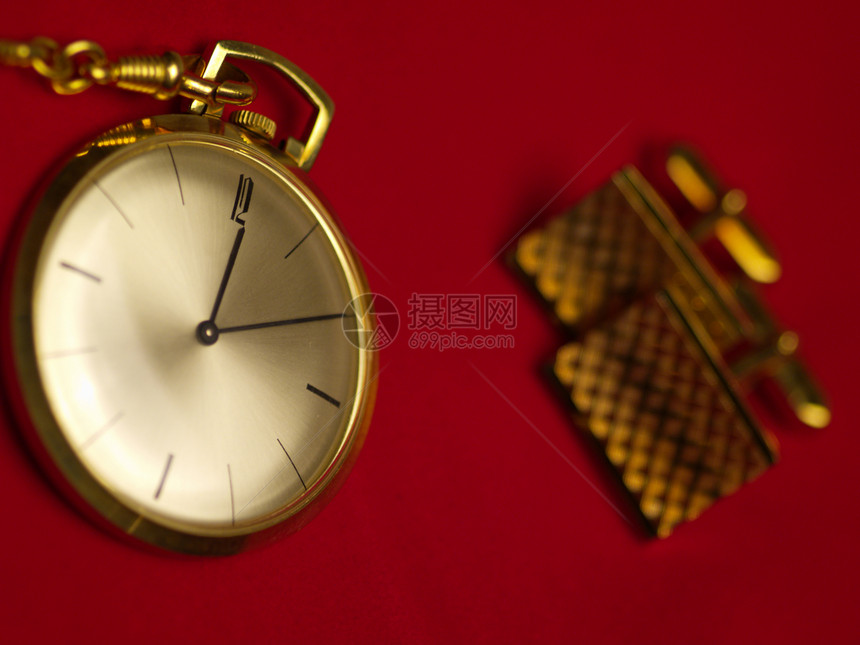 口袋手表金属时间红色金子袖扣古董钟表数字天鹅绒乡愁图片