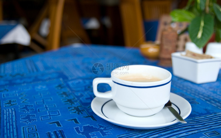 咖啡杯餐厅时间时光早餐桌布蓝色白色休闲桌子咖啡图片