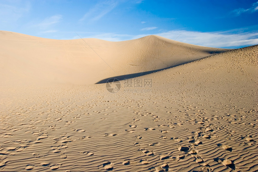 排水管桶沙漠涟漪环境假期瘦腿水井旅行国家沙丘气候图片