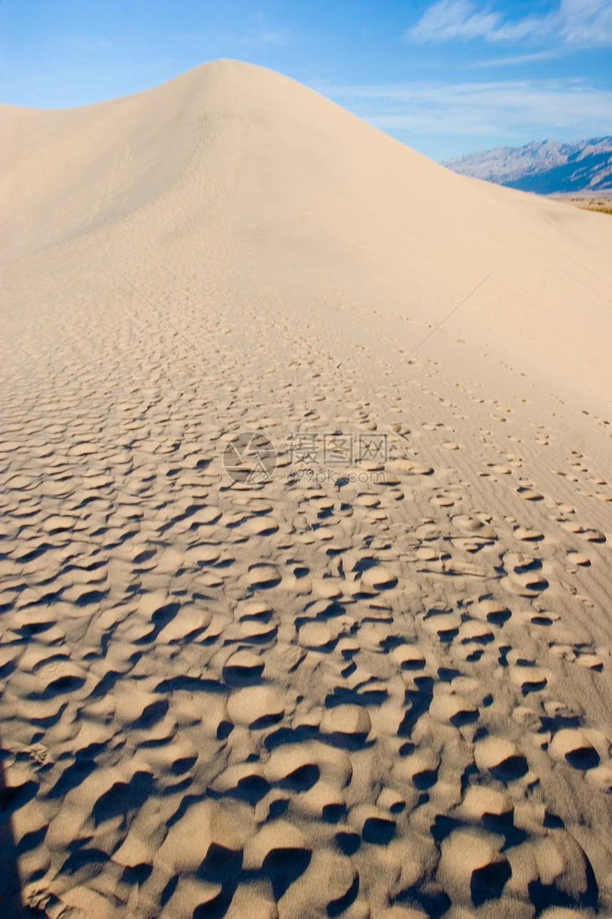 排水管桶国家盆地假期水井阴影沙漠旅行温度环境山脉图片