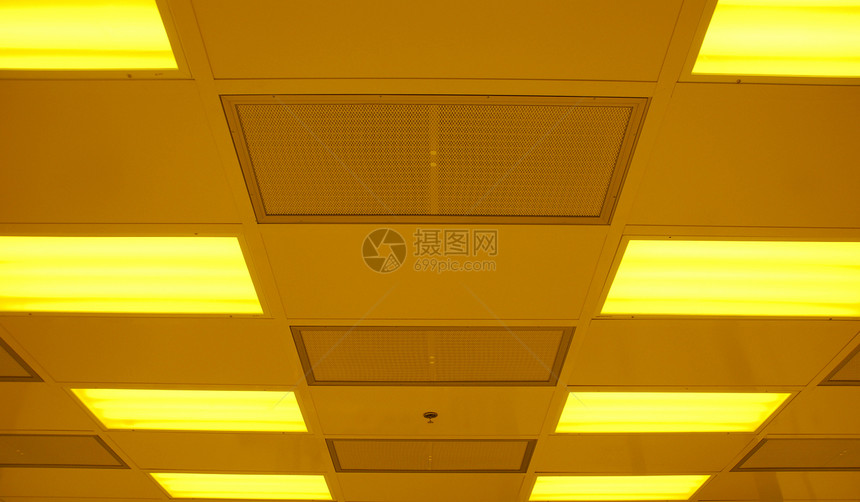 办公室上限照明建筑天花板荧光条纹灯光图片