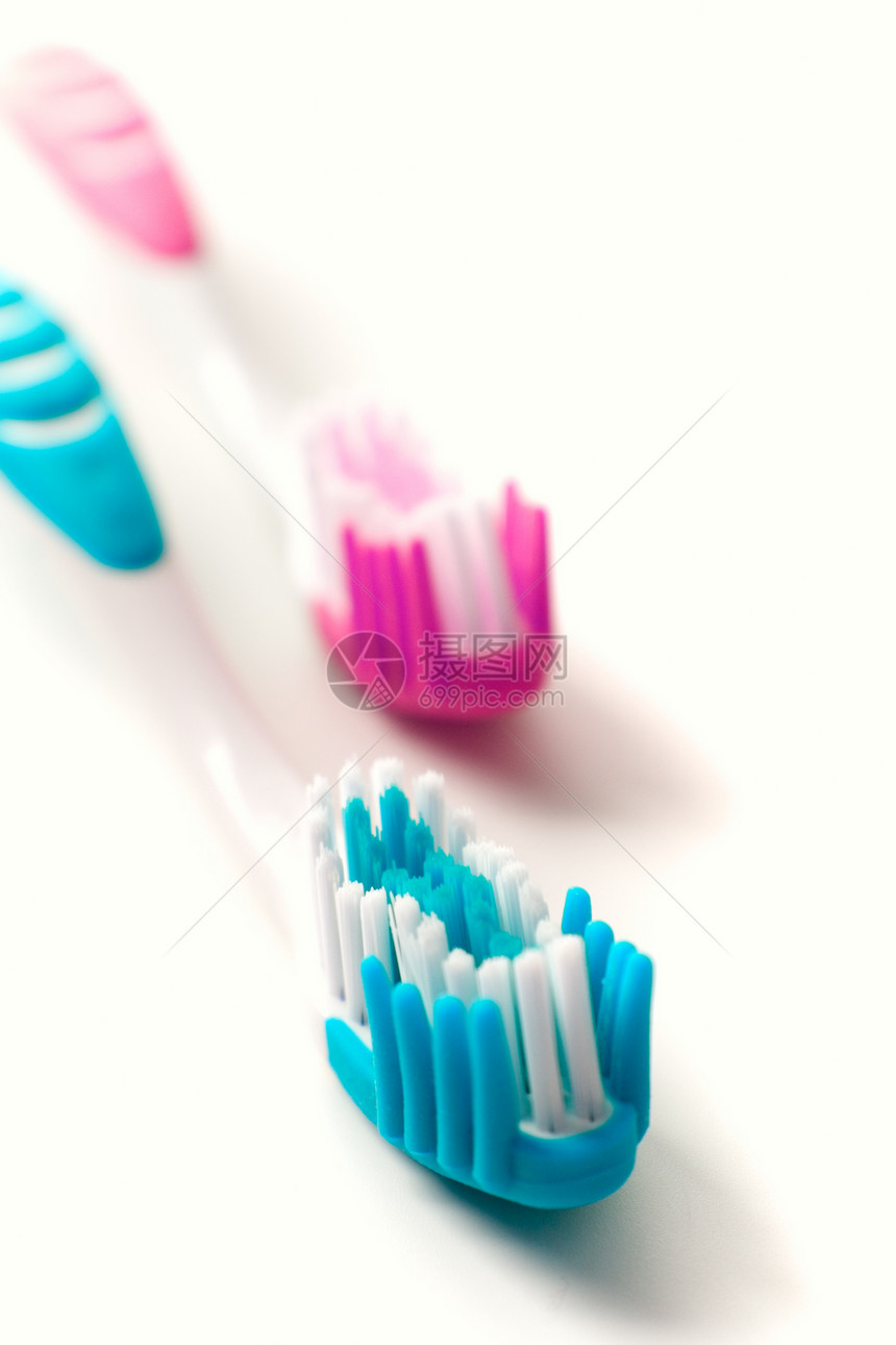 2个牙刷矫正牌匾预防宏观刷子牙科白色卫生牙齿浴室图片