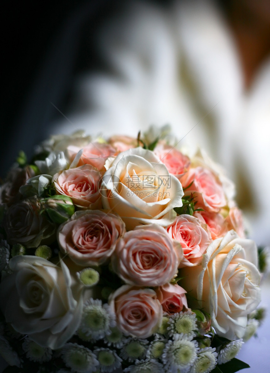 婚礼花束白色新娘女性磁带裙子粉色玫瑰婚姻传统家庭图片