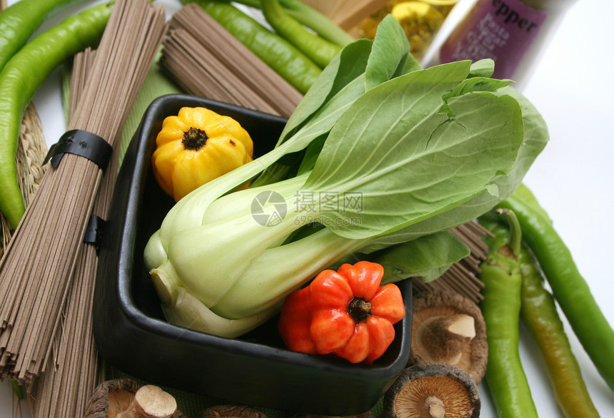 亚洲食品面条食物蔬菜维生素图片