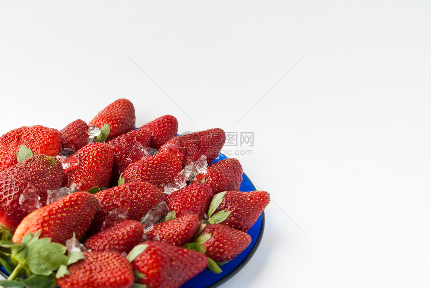 草莓板红色营养食物绿色饮食蓝色盘子甜点图片