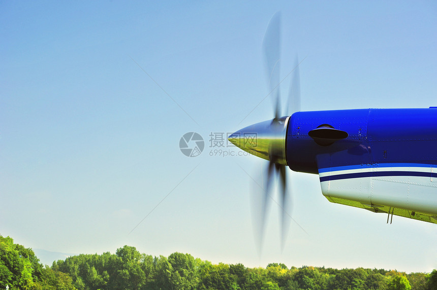 推进器螺旋桨航空刀刃水平引擎航班运输天空发动机蓝色图片