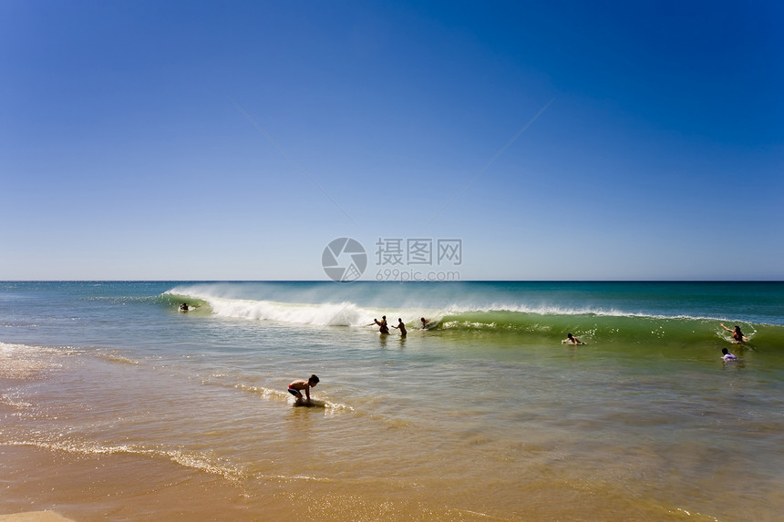 委内瑞拉玛格丽塔岛海滩海景海岸天空阴影太阳椰子蓝色反射支撑沿海图片